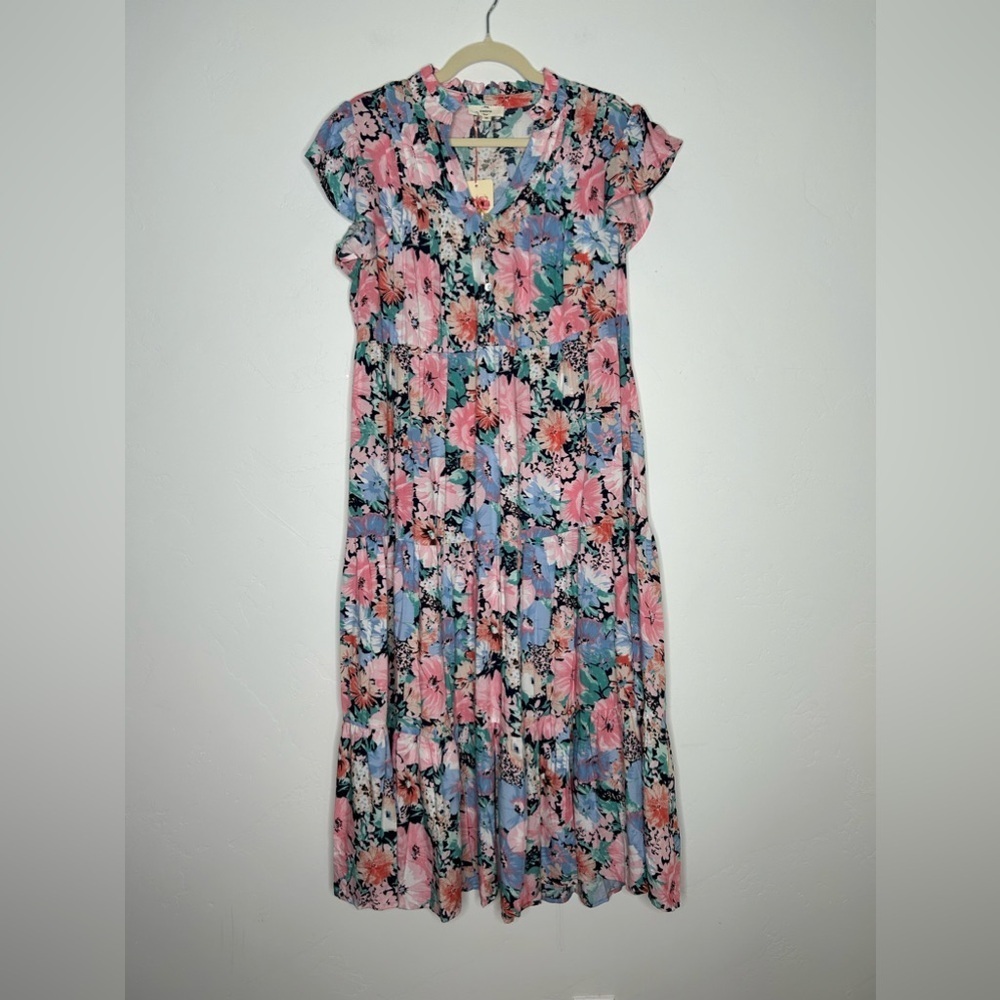 NWT Entro Floral Pastel Maxi Dress Size Medium Tiered Ruffle Flutter Sleeve